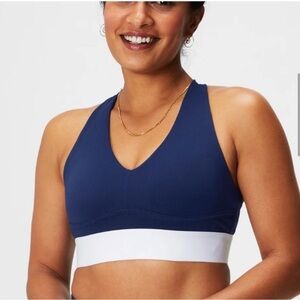 New FABLETICS ALL DAY EVERY DAY BRA IN COLLEGIATE NAVY/CLASSIC WHITE SIZE XSMALL